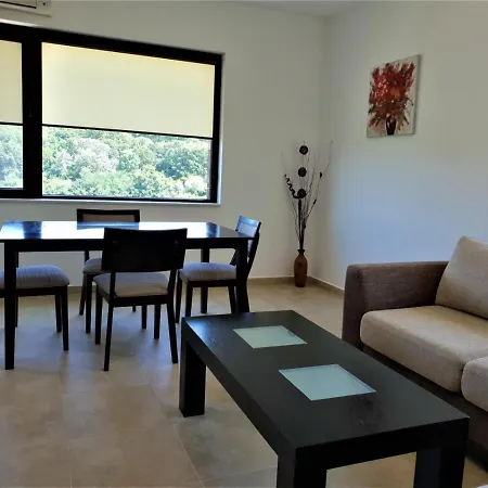 St George Apartcomplex Lejlighedshotel Shkorpilovtsi