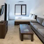 Hotel apartamentowy St George Apartcomplex 3*