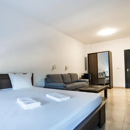 St George Apartcomplex 3* 슈코르필로브치