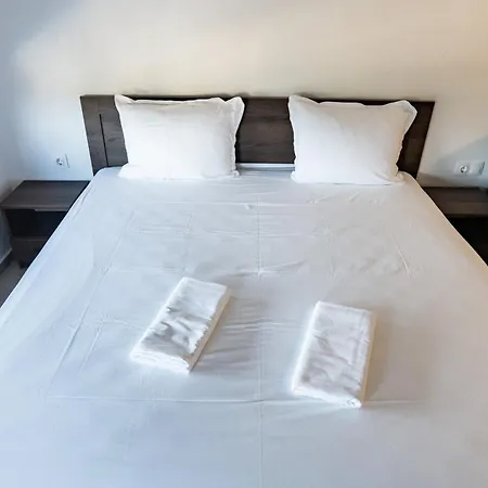 아파트호텔 St George Apartcomplex 슈코르필로브치