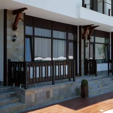 아파트호텔 St George Apartcomplex 슈코르필로브치