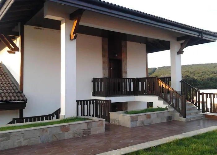 Апарт-отель St George Apartcomplex