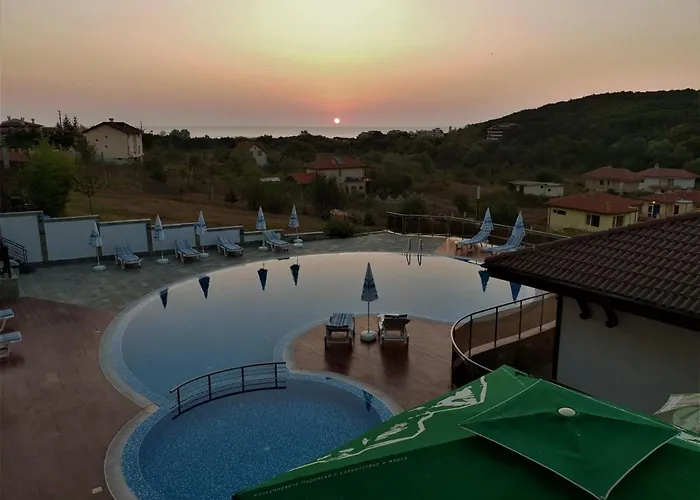 St George Apartcomplex Шкорпиловци